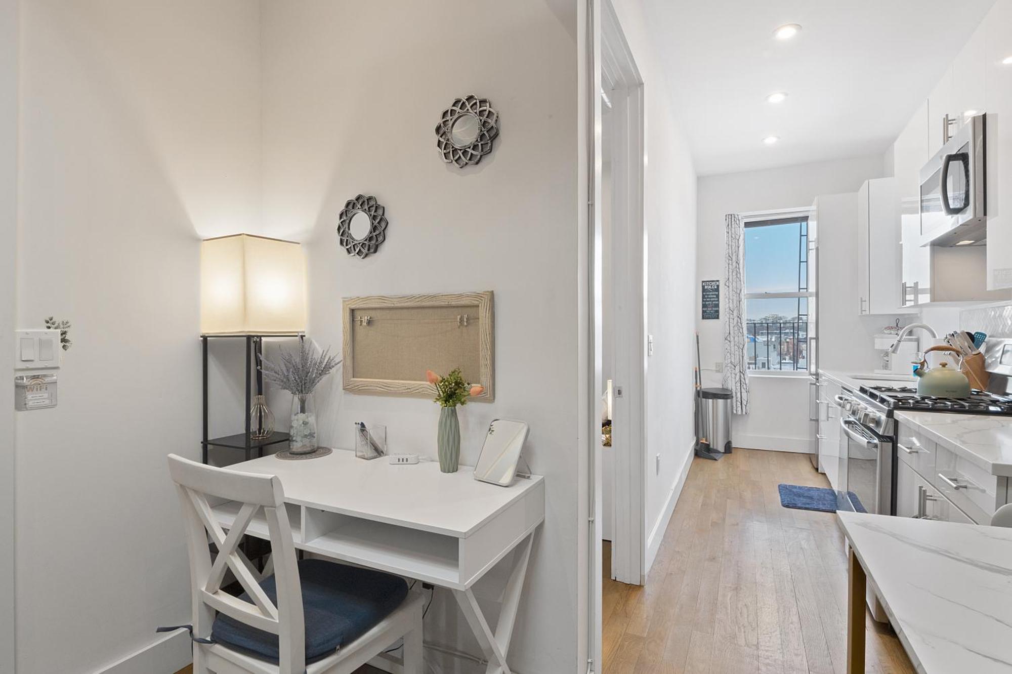 Chic Penthouse 15 Minutes From Nyc - Bus Stop At Doorstep Хобокен Экстерьер фото