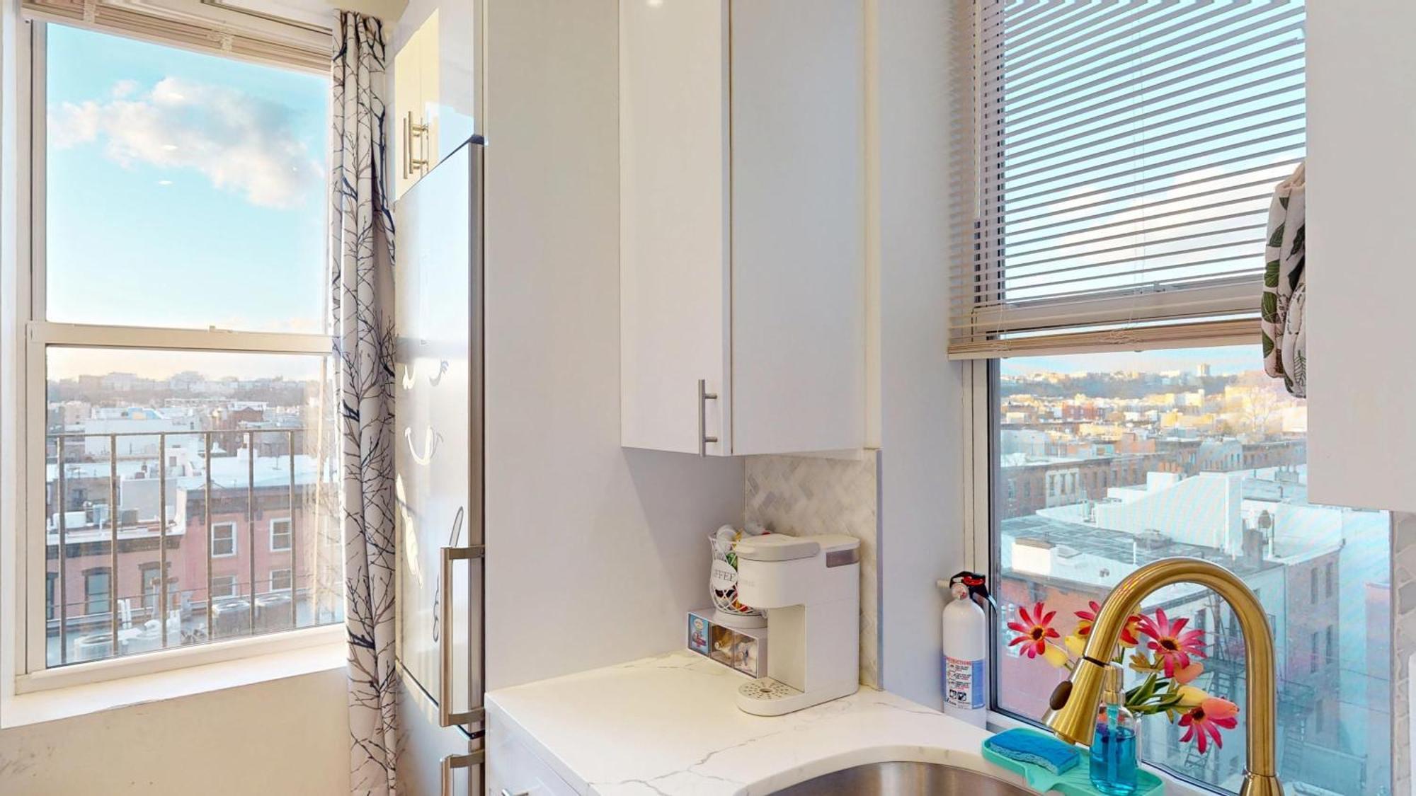 Chic Penthouse 15 Minutes From Nyc - Bus Stop At Doorstep Хобокен Экстерьер фото